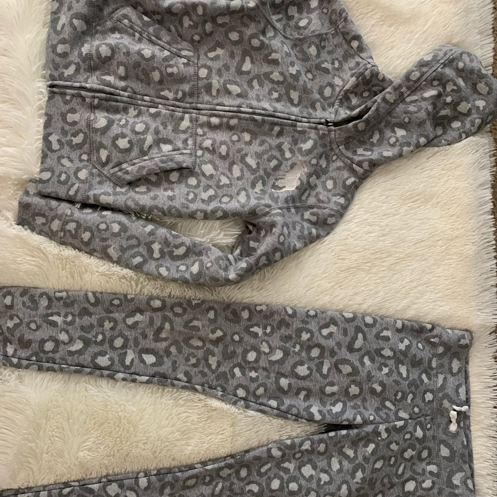 Abercrombie kids sweatsuit